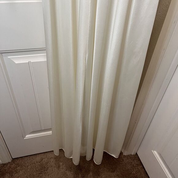 Diversions White Ivory Satin Long Maxi Night Gown Lounge Womens Size M Lace Trim - Picture 3 of 10